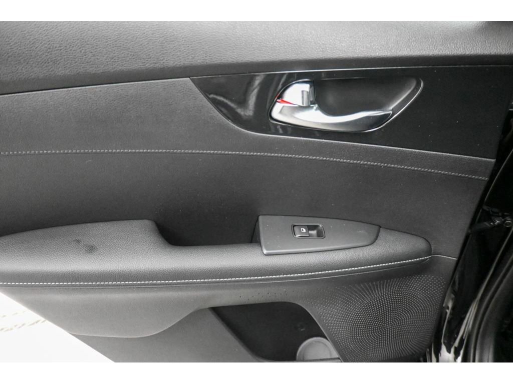 Used 2024 Kia Forte GT-Line w/ GT-Line Premium Package image 20