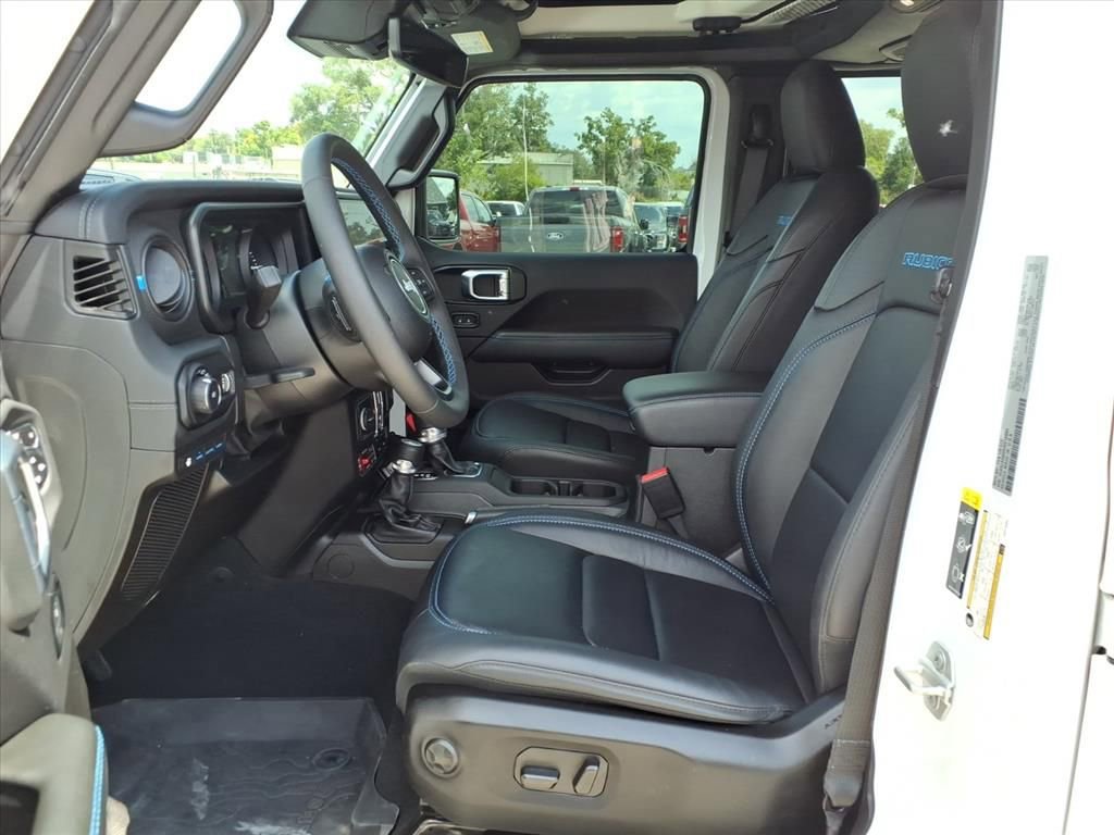 Used 2024 Jeep Wrangler Unlimited Rubicon 4xe image 12