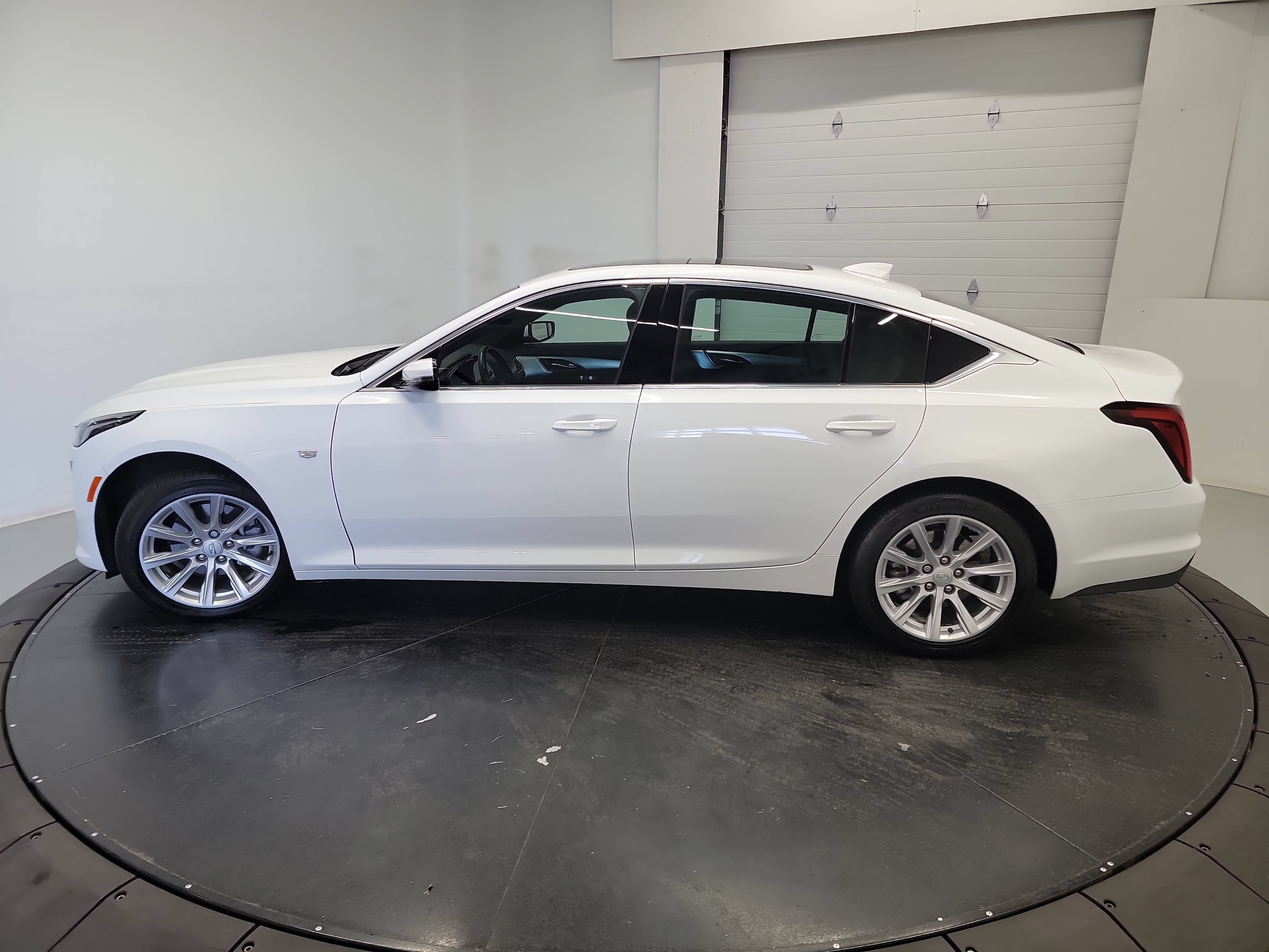 Used 2024 Cadillac CT5 Luxury w/ Sun And Sound Package AWD/4WD image 4