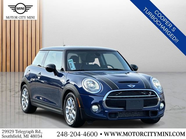 Used 2017 MINI Cooper S image 1