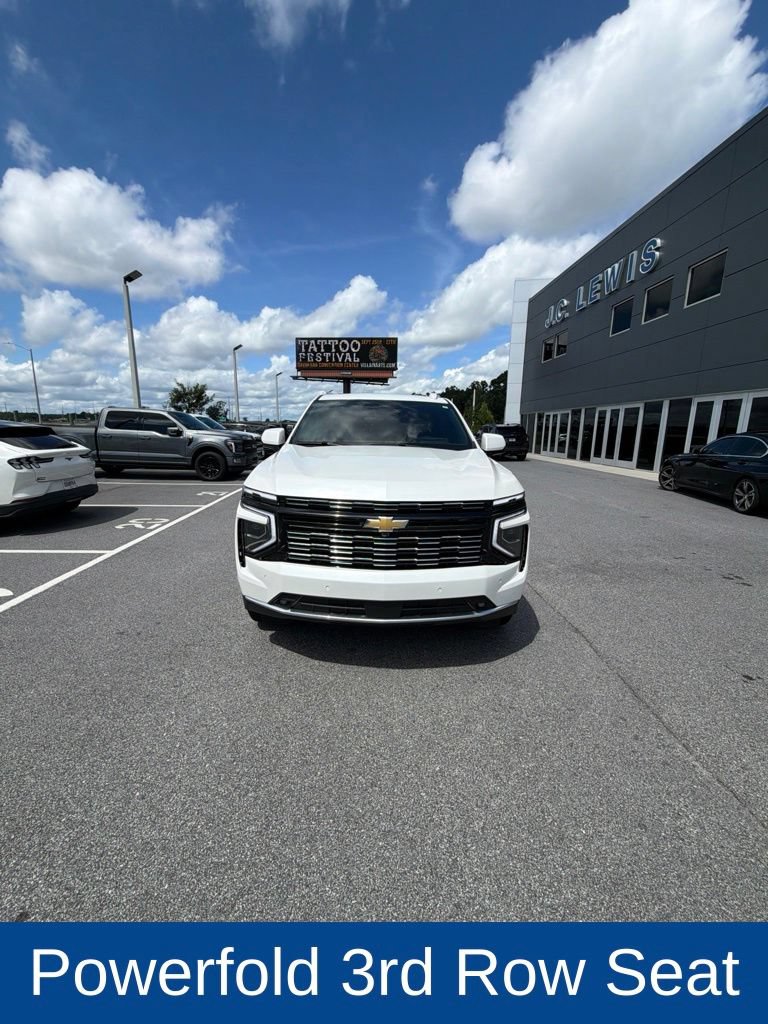 Used 2025 Chevrolet Suburban High Country RWD video 2