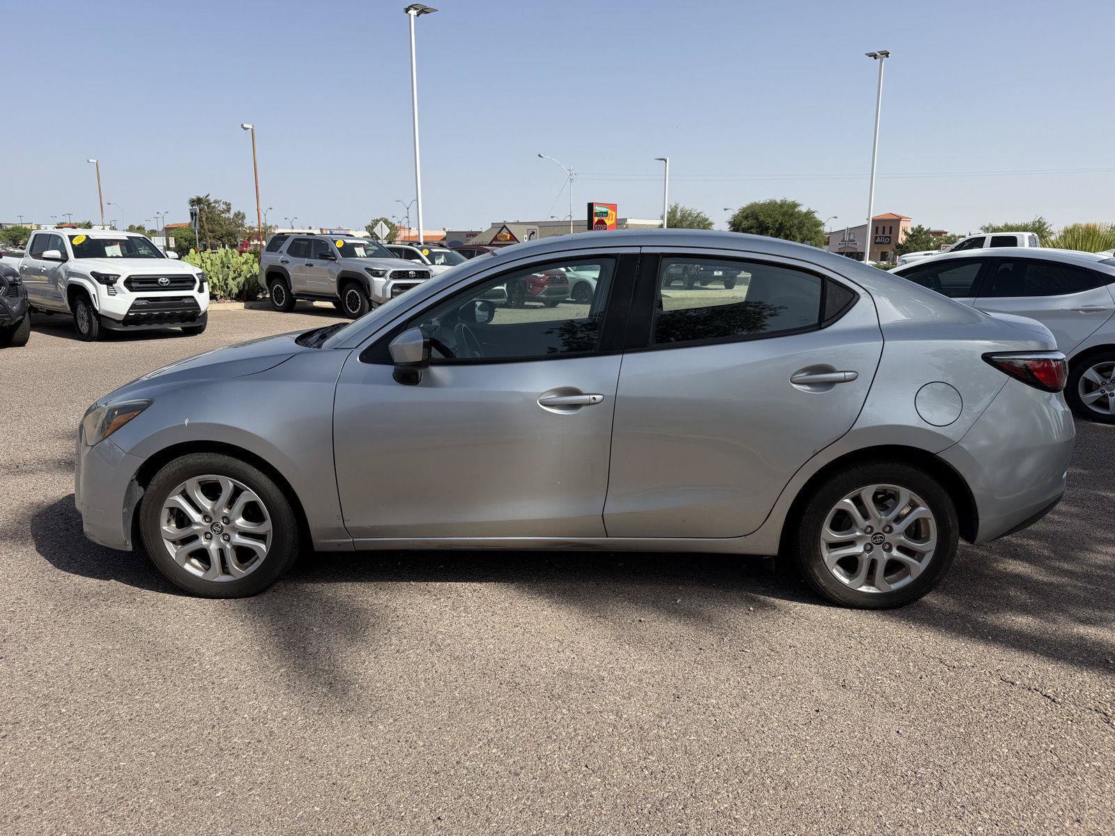 Used 2018 Toyota Yaris iA FWD image 2