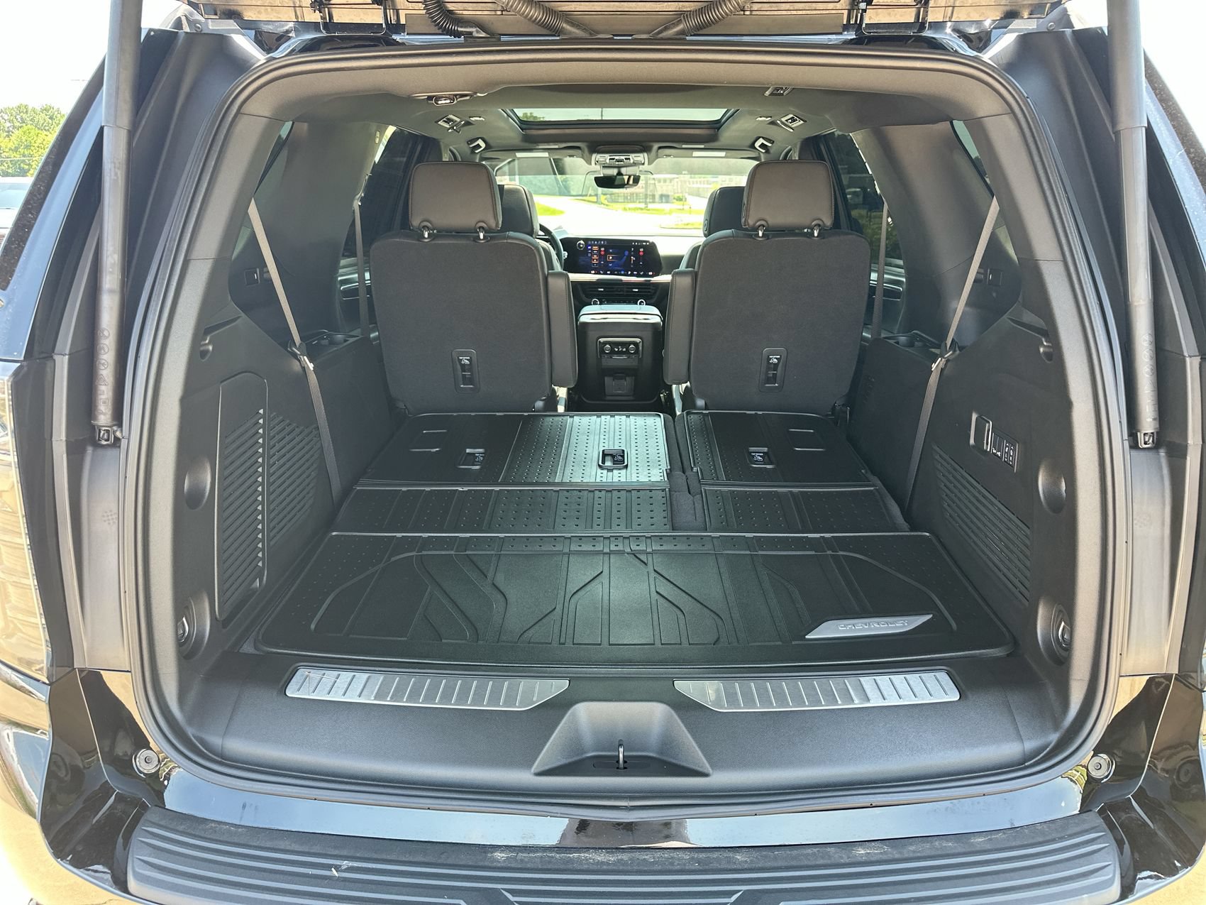 Used 2026 Chevrolet Tahoe RST AWD/4WD image 26