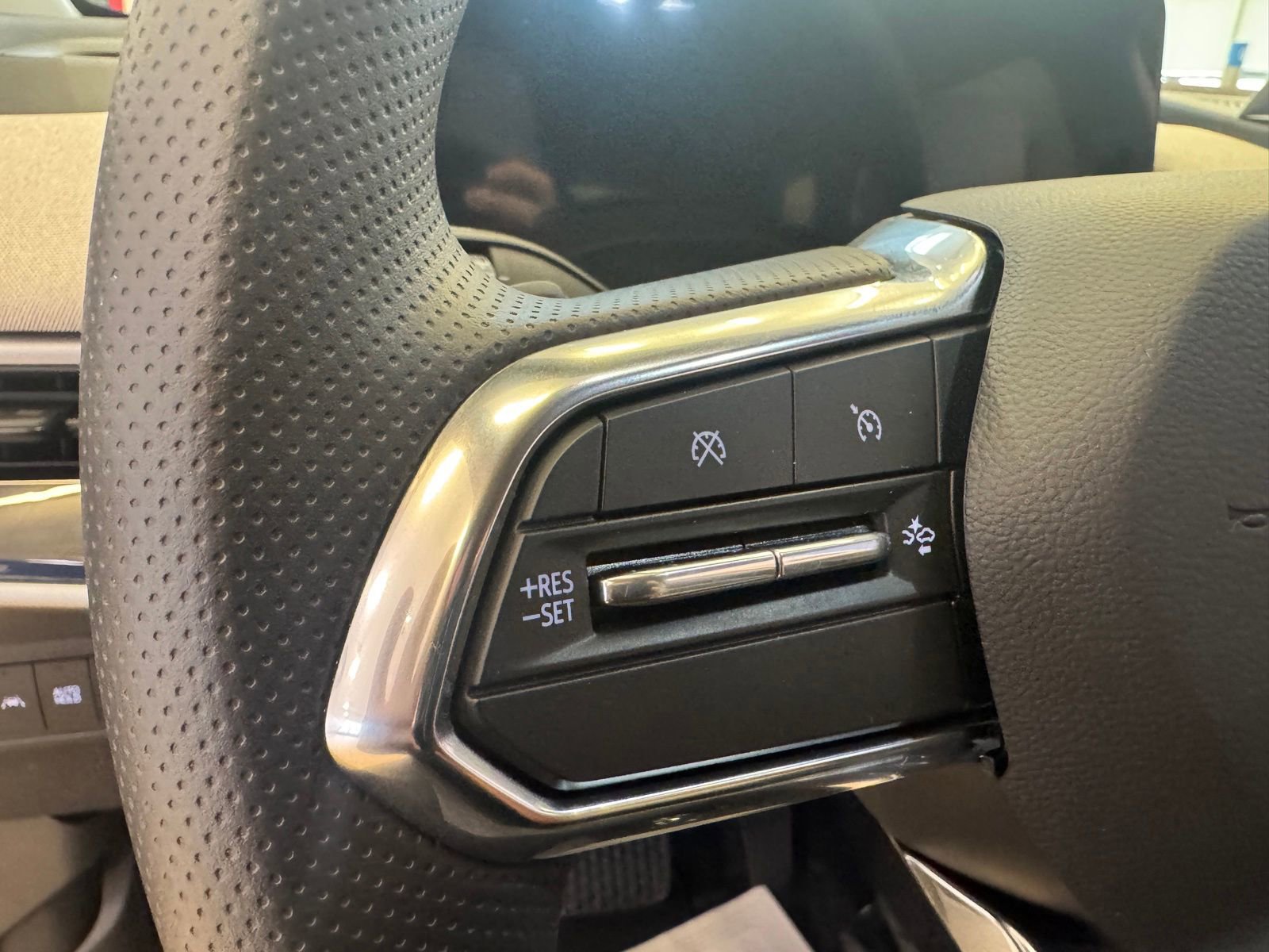 New 2025 Honda Prologue EX image 27