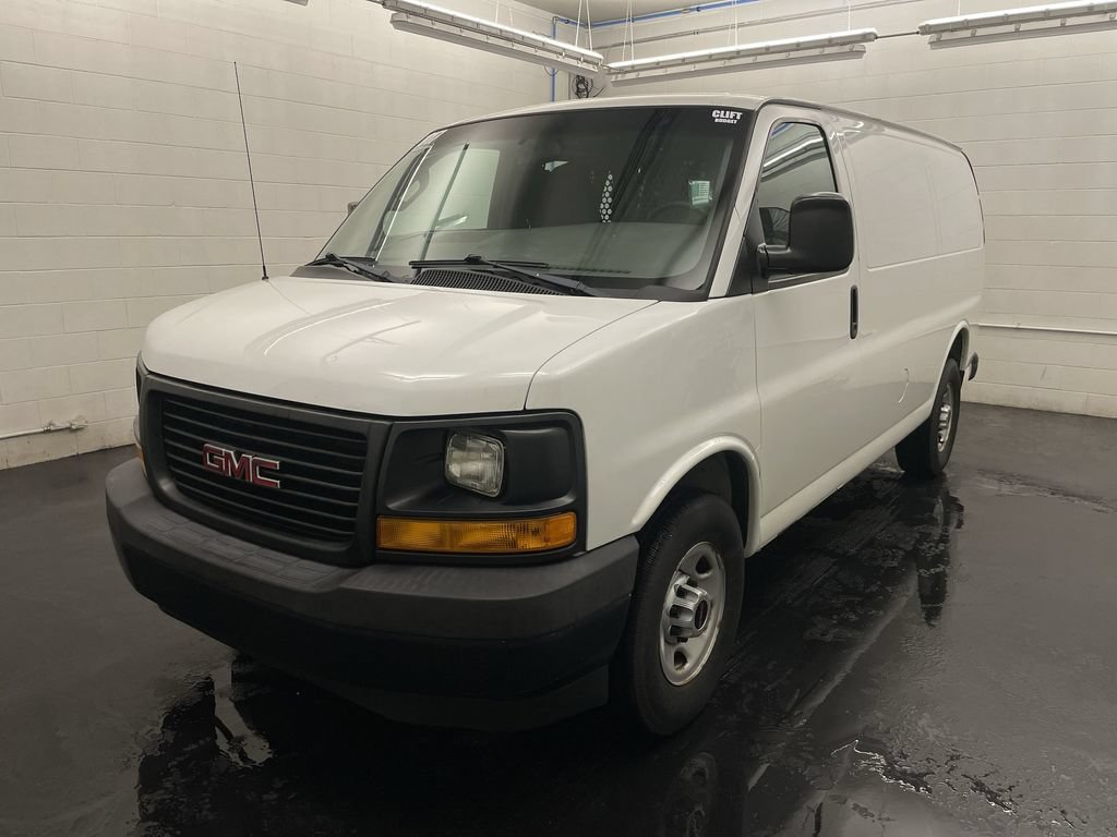 Used 2017 GMC Savana 2500 RWD image 26