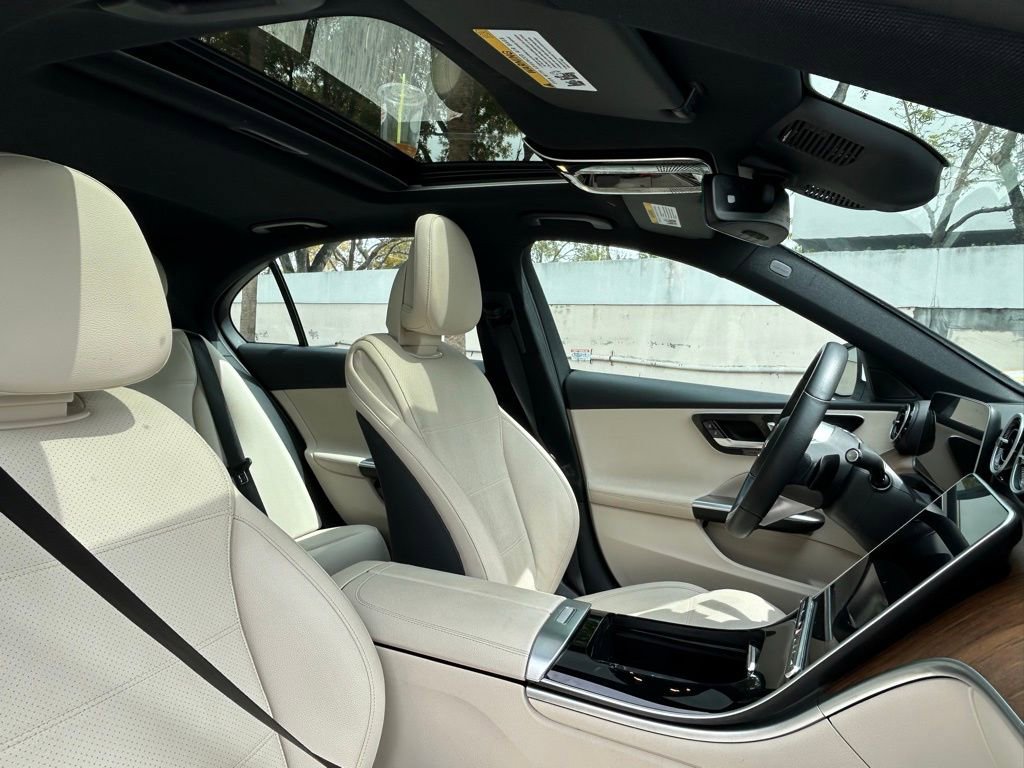 Used 2025 Mercedes-Benz C 300 4MATIC Sedan image 34