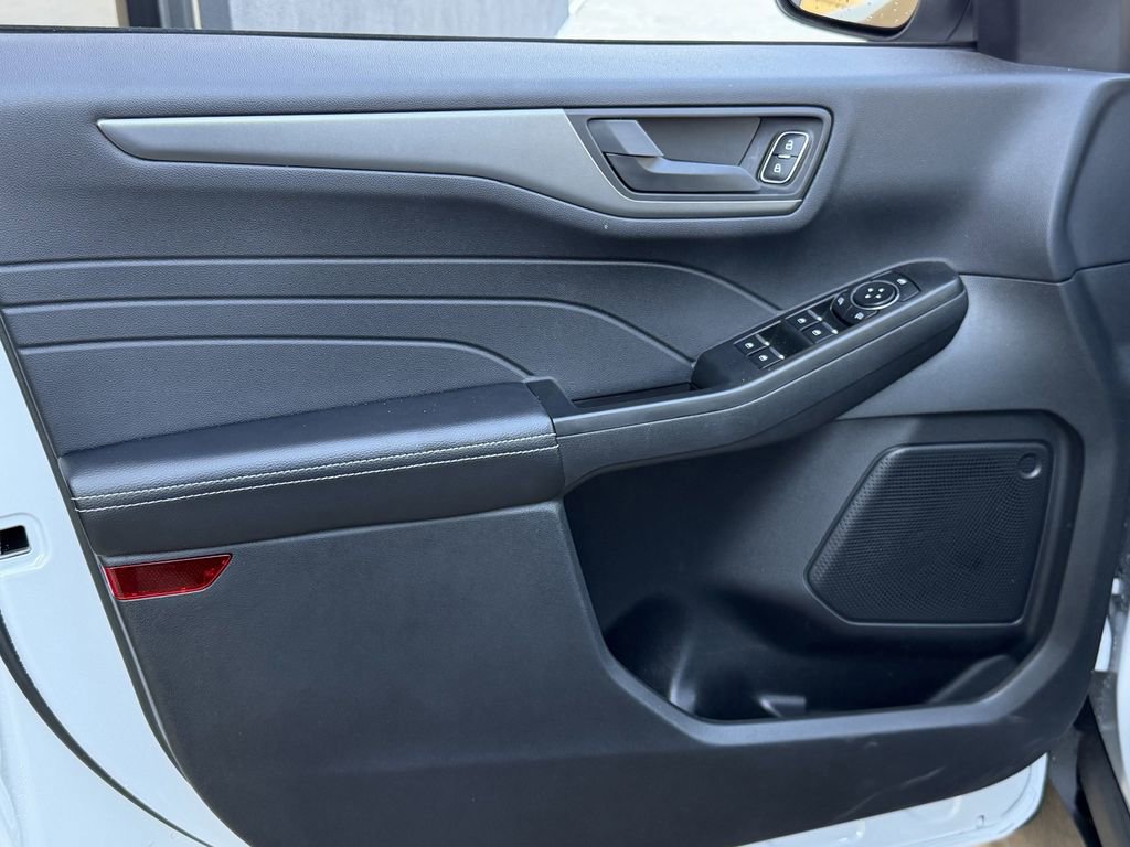 Used 2025 Ford Escape Active image 24