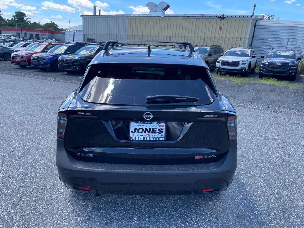 New 2026 Nissan Kicks SR AWD/4WD image 6