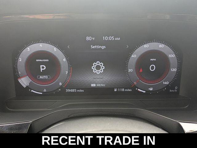 Used 2024 Nissan Pathfinder Platinum image 11