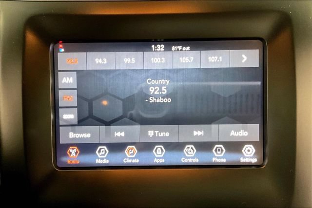 Used 2019 Jeep Cherokee Latitude Plus w/ Cold Weather Group AWD/4WD image 47
