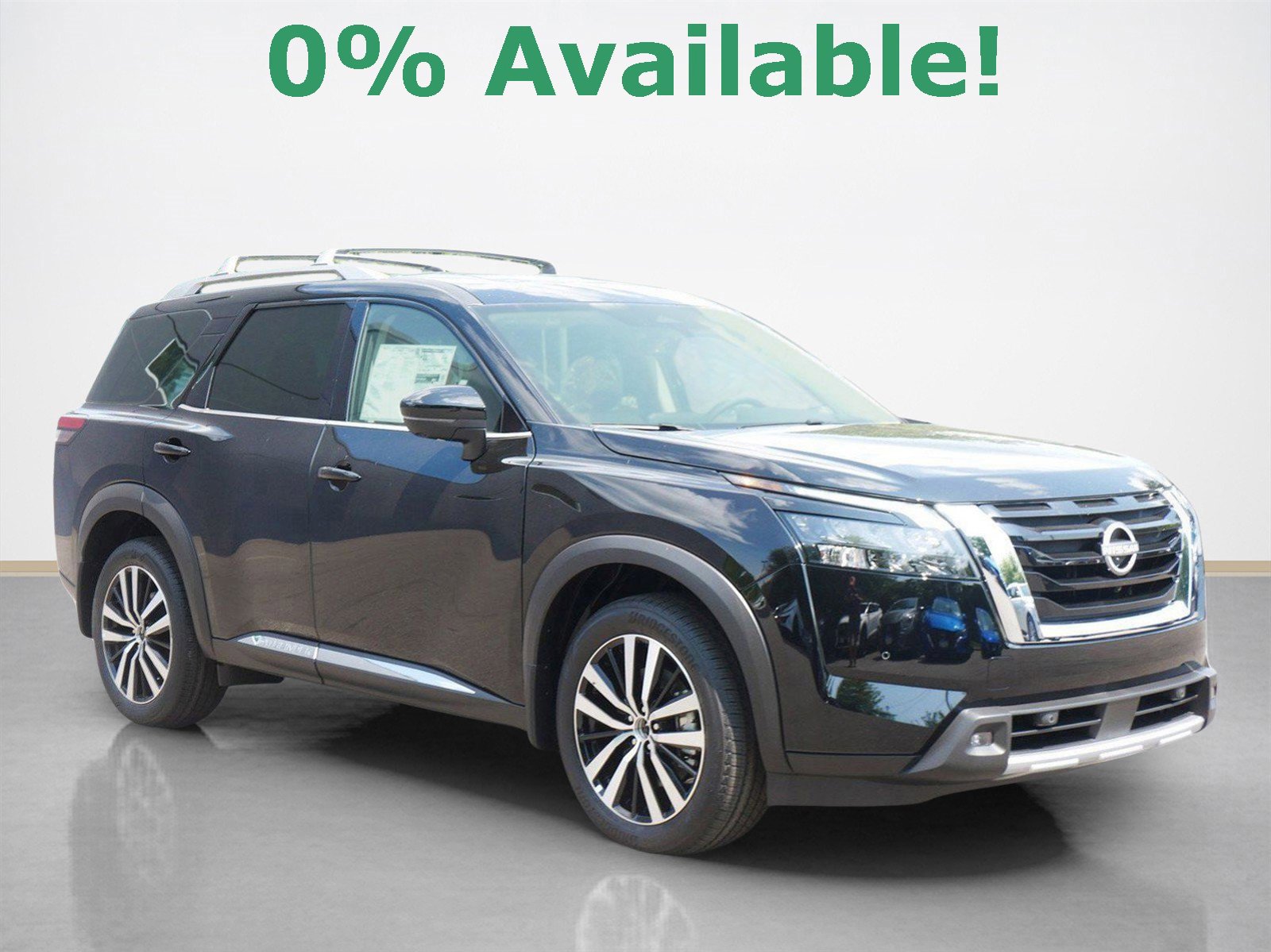 New 2025 Nissan Pathfinder Platinum image 1