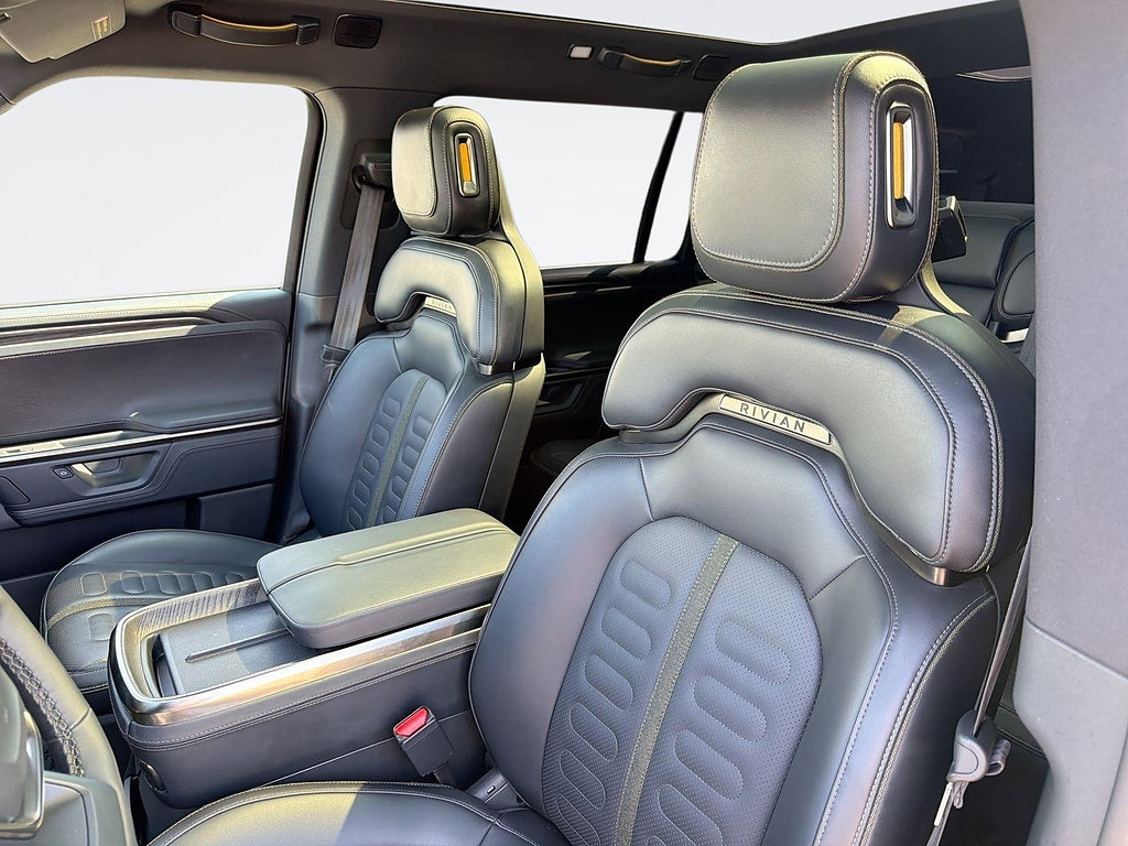 Used 2026 Rivian R1S Adventure Dual AWD/4WD image 24