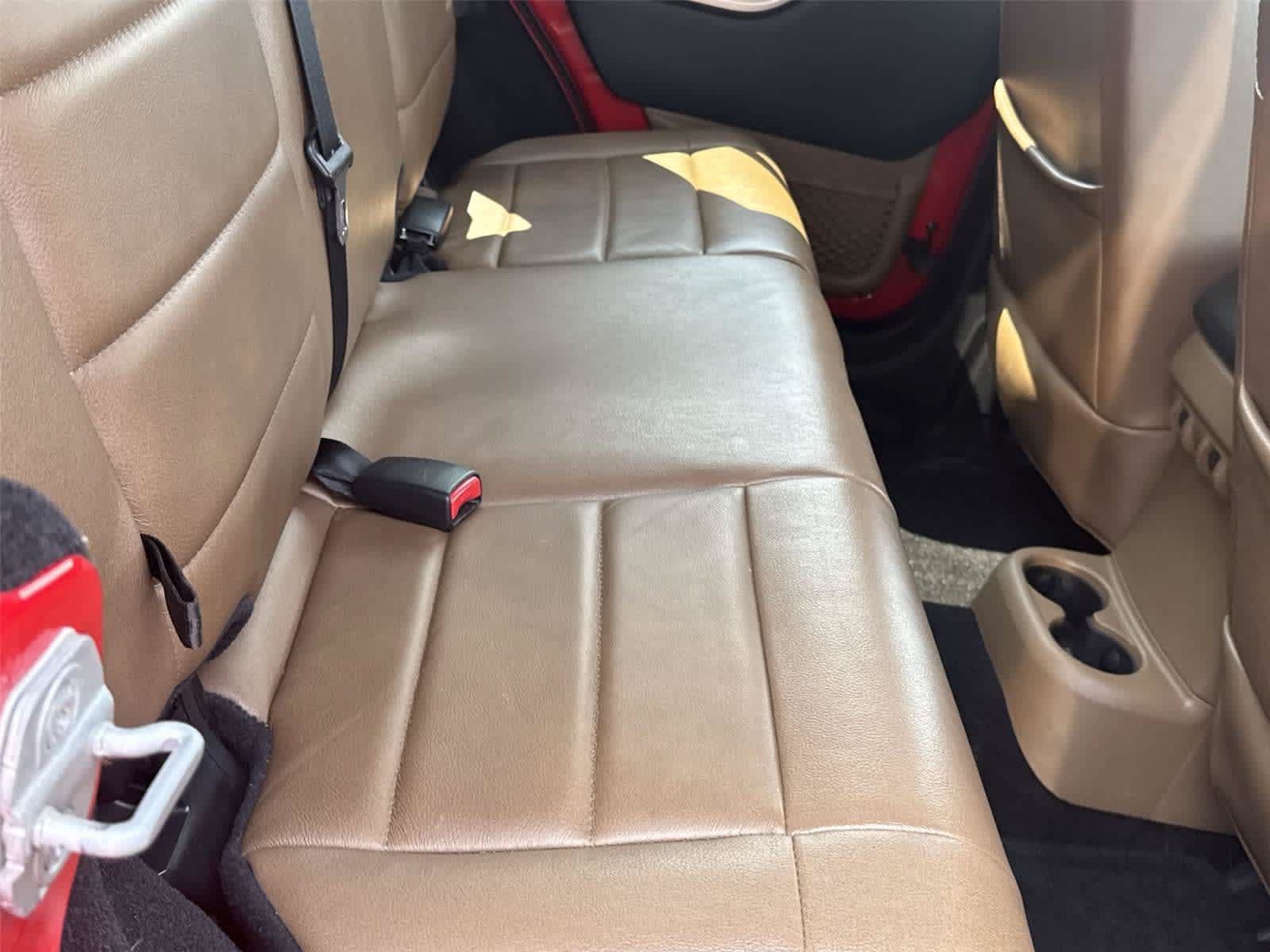Used 2012 Jeep Wrangler Unlimited Sahara w/ Connectivity Group AWD/4WD image 16