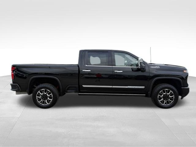 Used 2024 Chevrolet Silverado 2500 High Country w/ Technology Package AWD/4WD image 9