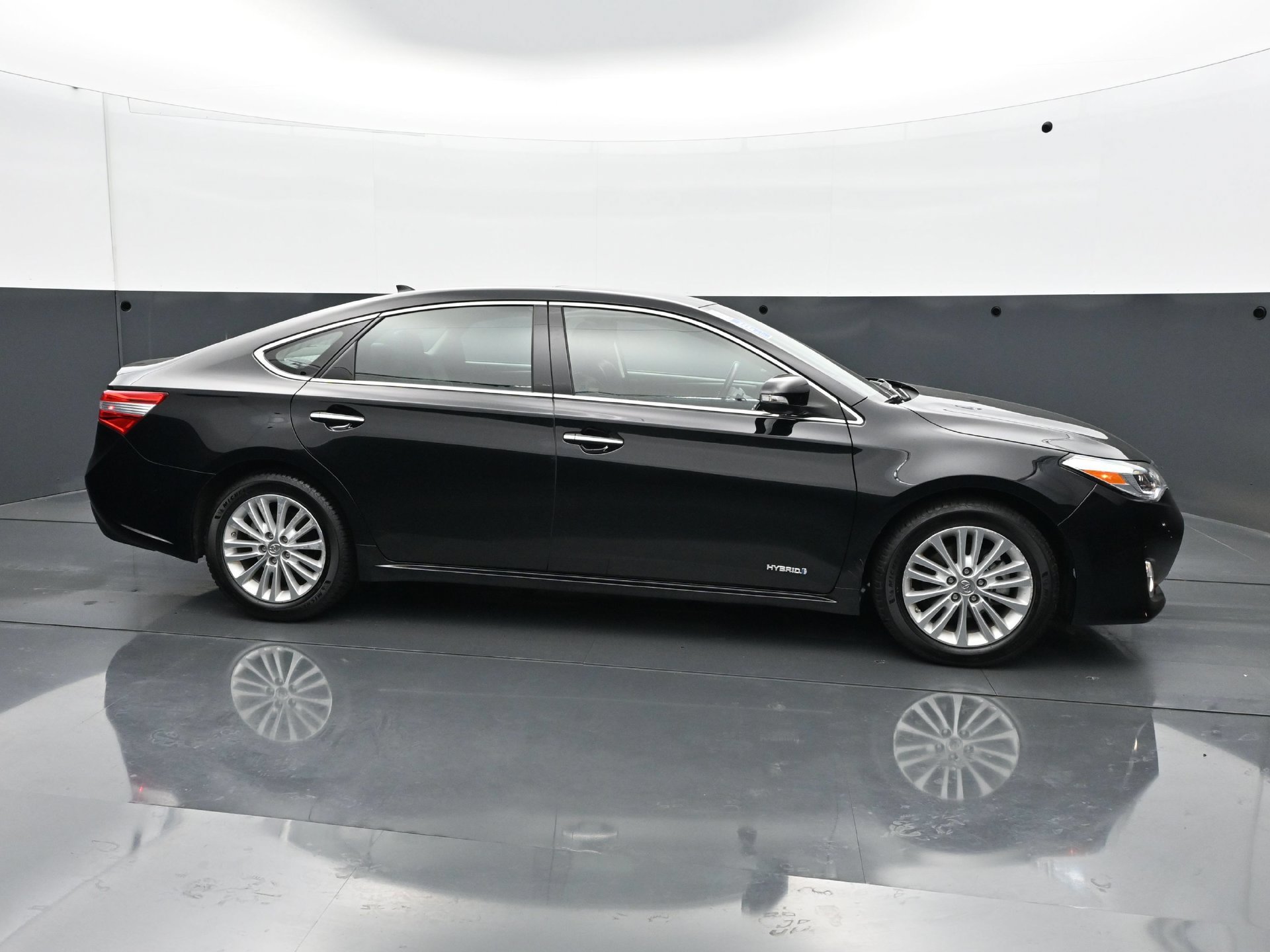 Used 2014 Toyota Avalon Limited FWD image 8