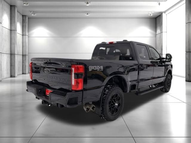 Used 2025 Ford F350 Lariat w/ Black Appearance Package image 7