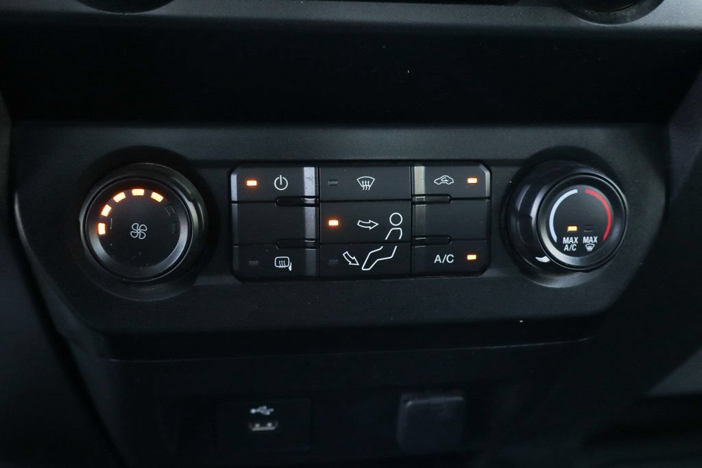 Used 2020 Ford F550 2WD Regular Cab Super Duty image 38