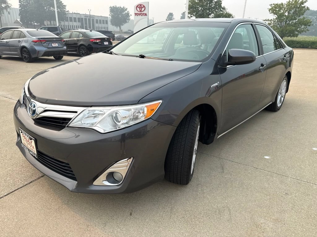 Used 2012 Toyota Camry XLE w/ Leather Pkg FWD image 6
