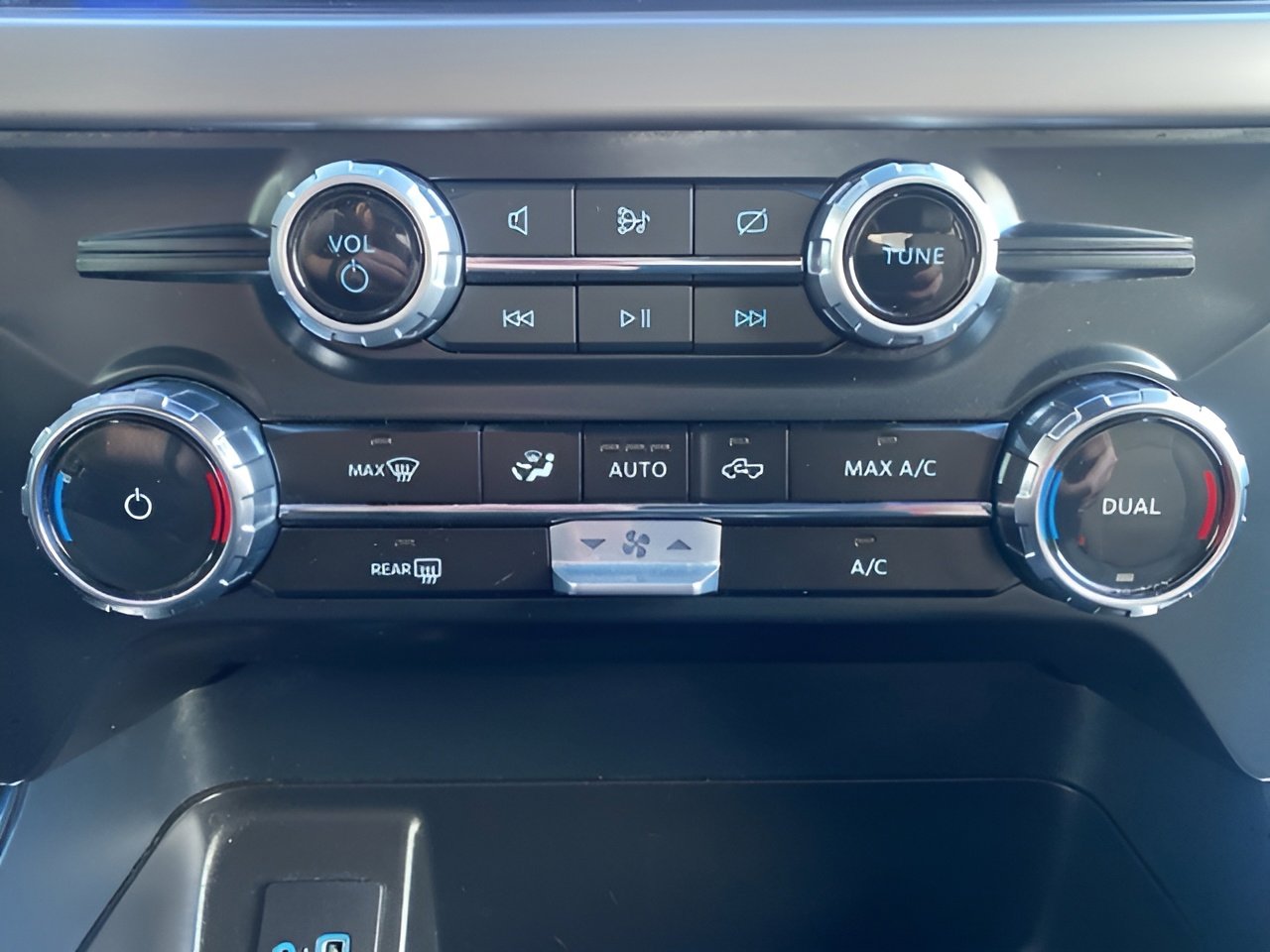 Used 2024 Ford F150 XLT w/ Mobile Office Package image 23