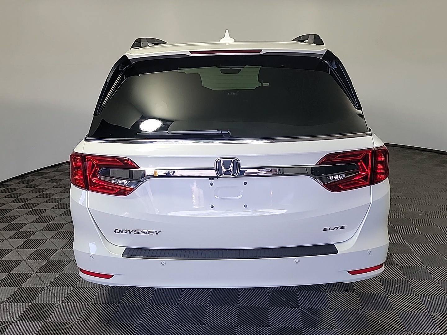 Certified 2019 Honda Odyssey Elite image 5
