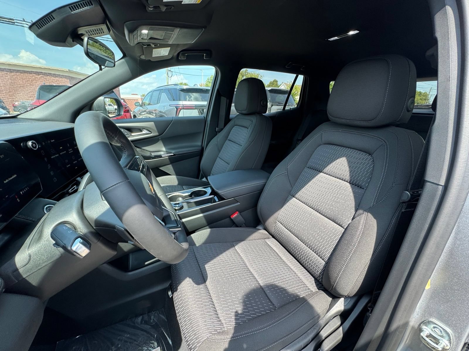 New 2027 Chevrolet Equinox LT AWD/4WD image 13