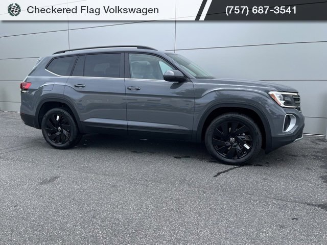 New 2025 Volkswagen Atlas SE image 25