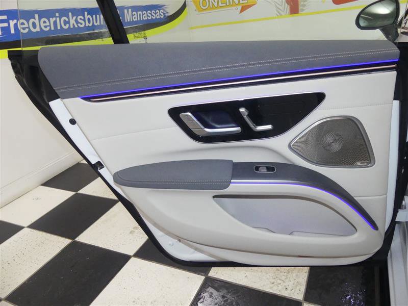 Used 2024 Mercedes-Benz EQS 580 4MATIC image 35