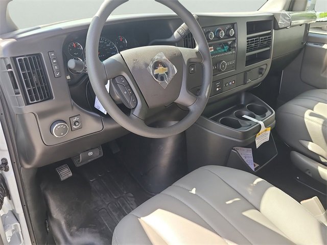 New 2025 Chevrolet Express 2500 w/ Driver Convenience Package image 15
