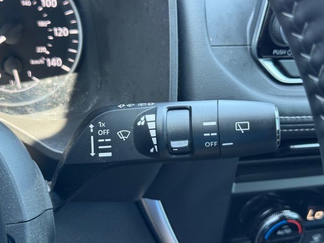 Certified 2025 Nissan Rogue SV FWD image 23