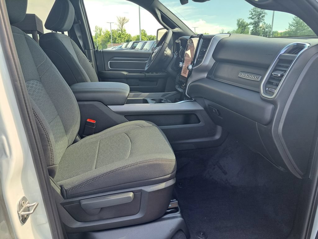 New 2026 RAM 3500 Big Horn AWD/4WD image 23