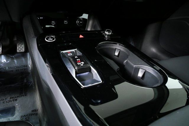 Certified 2025 Audi A6 e-tron Premium Plus w/ Premium Plus image 18