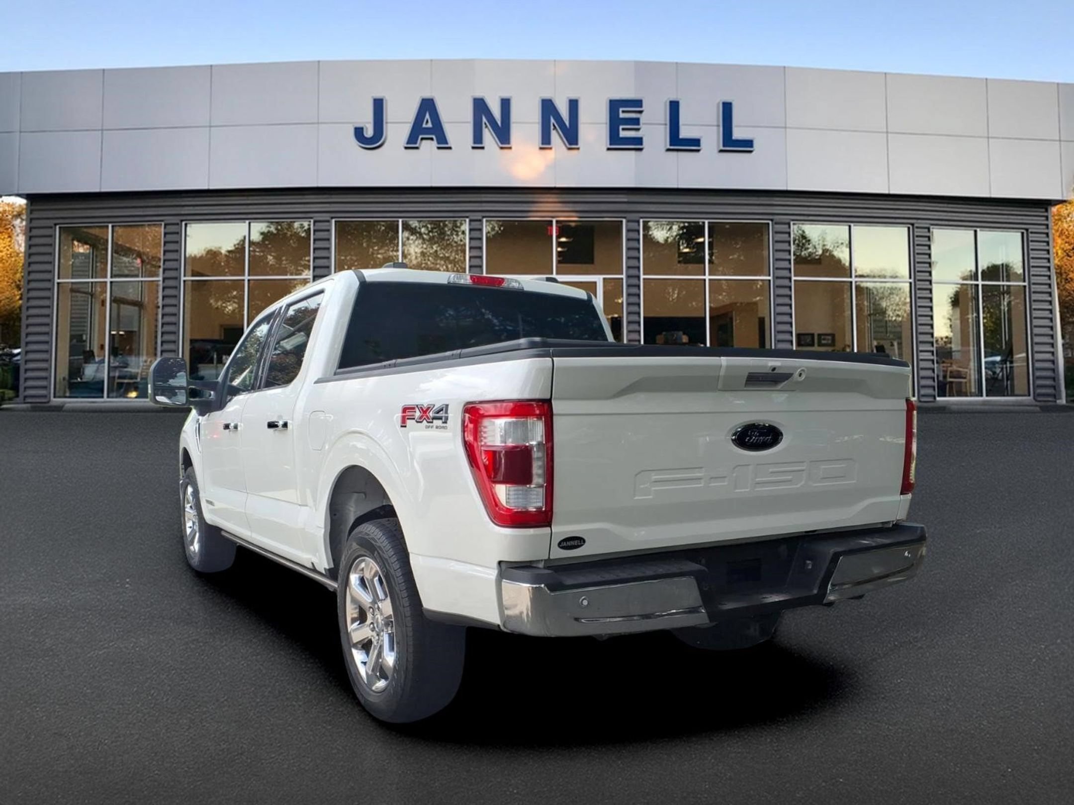 Used 2023 Ford F150 Lariat w/ Equipment Group 502A High AWD/4WD image 8