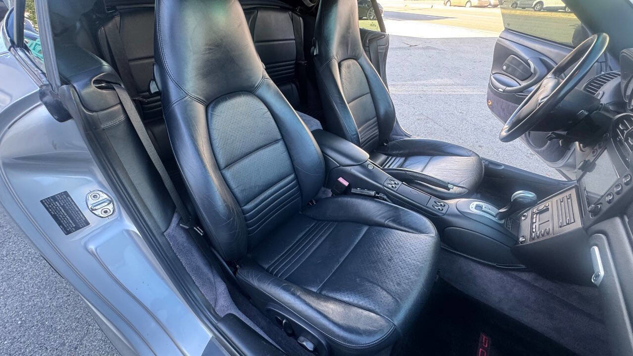 Used 2004 Porsche 911 Carrera 4S image 14