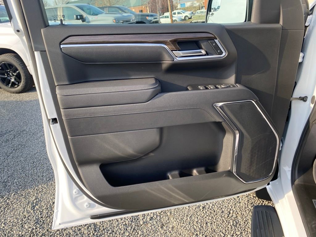 New 2025 Chevrolet Silverado 1500 LT image 9