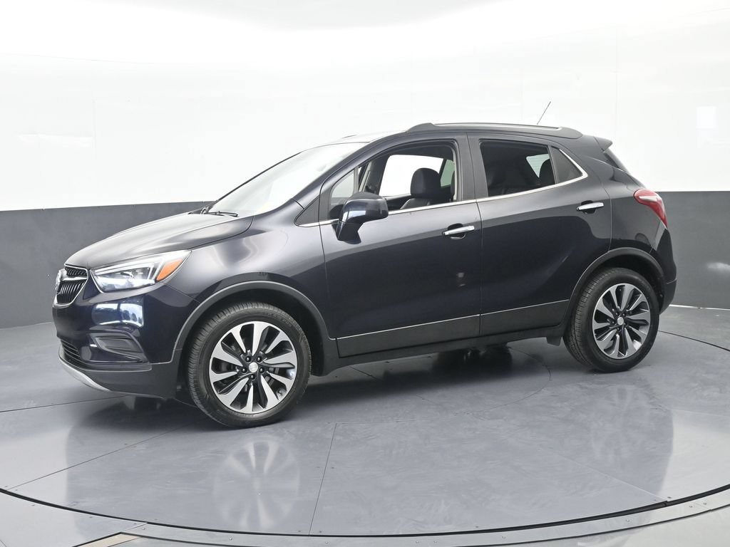 Used 2021 Buick Encore Preferred AWD/4WD image 2