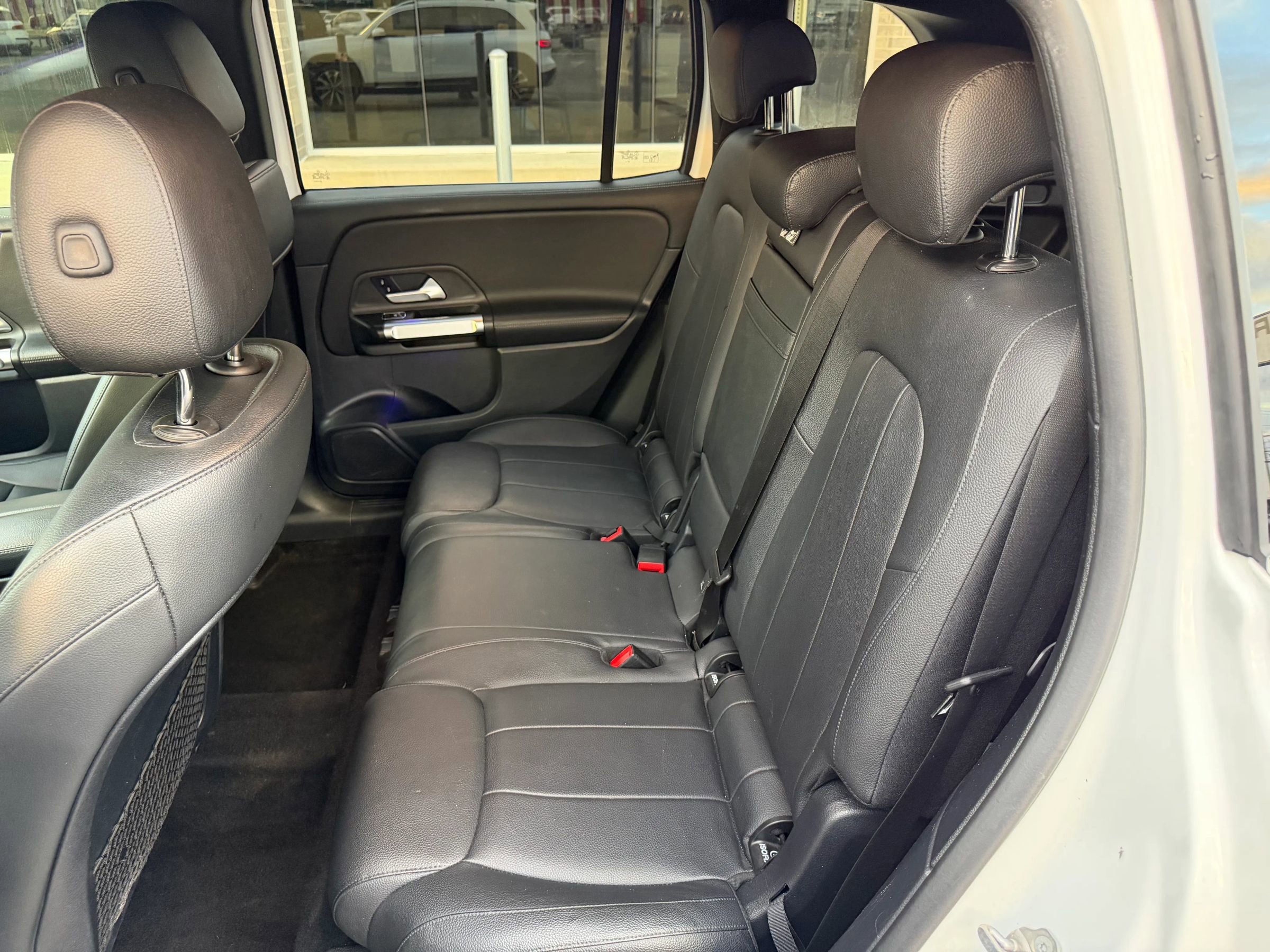 Used 2022 Mercedes-Benz GLB 250 4MATIC image 12