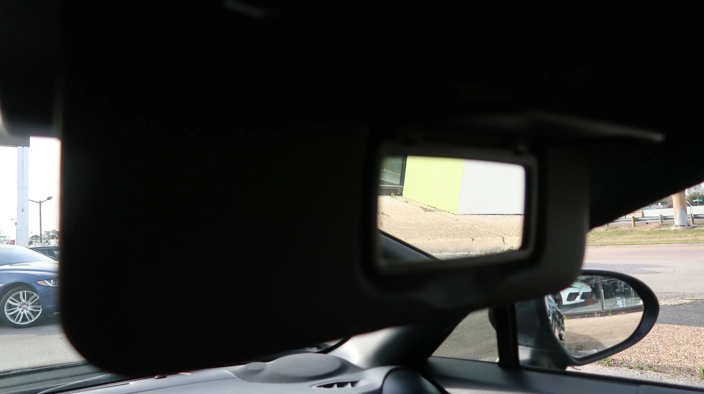 Used 2025 Toyota GR86 w/ ALL Weather Mat Package (TMS) image 36