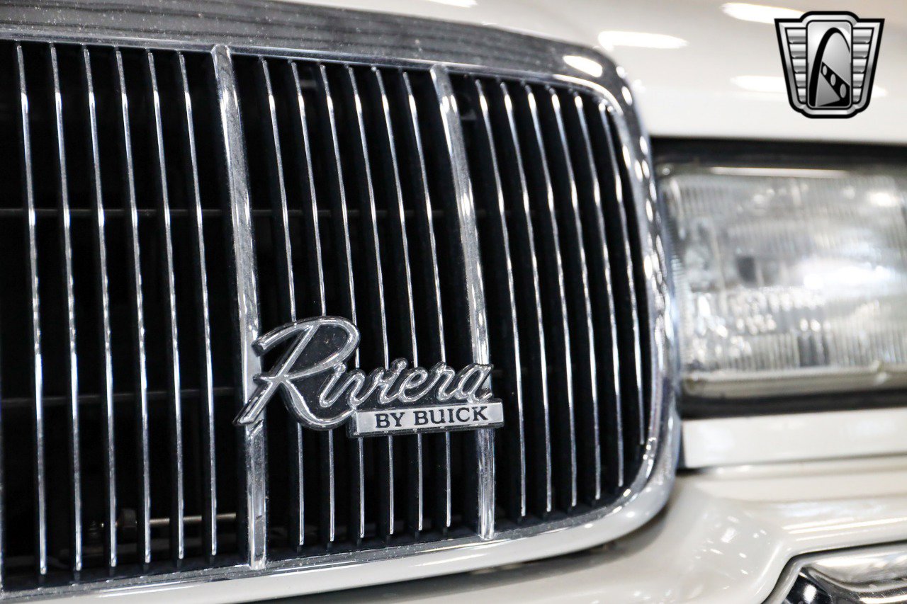 Used 1991 Buick Riviera Coupe image 8