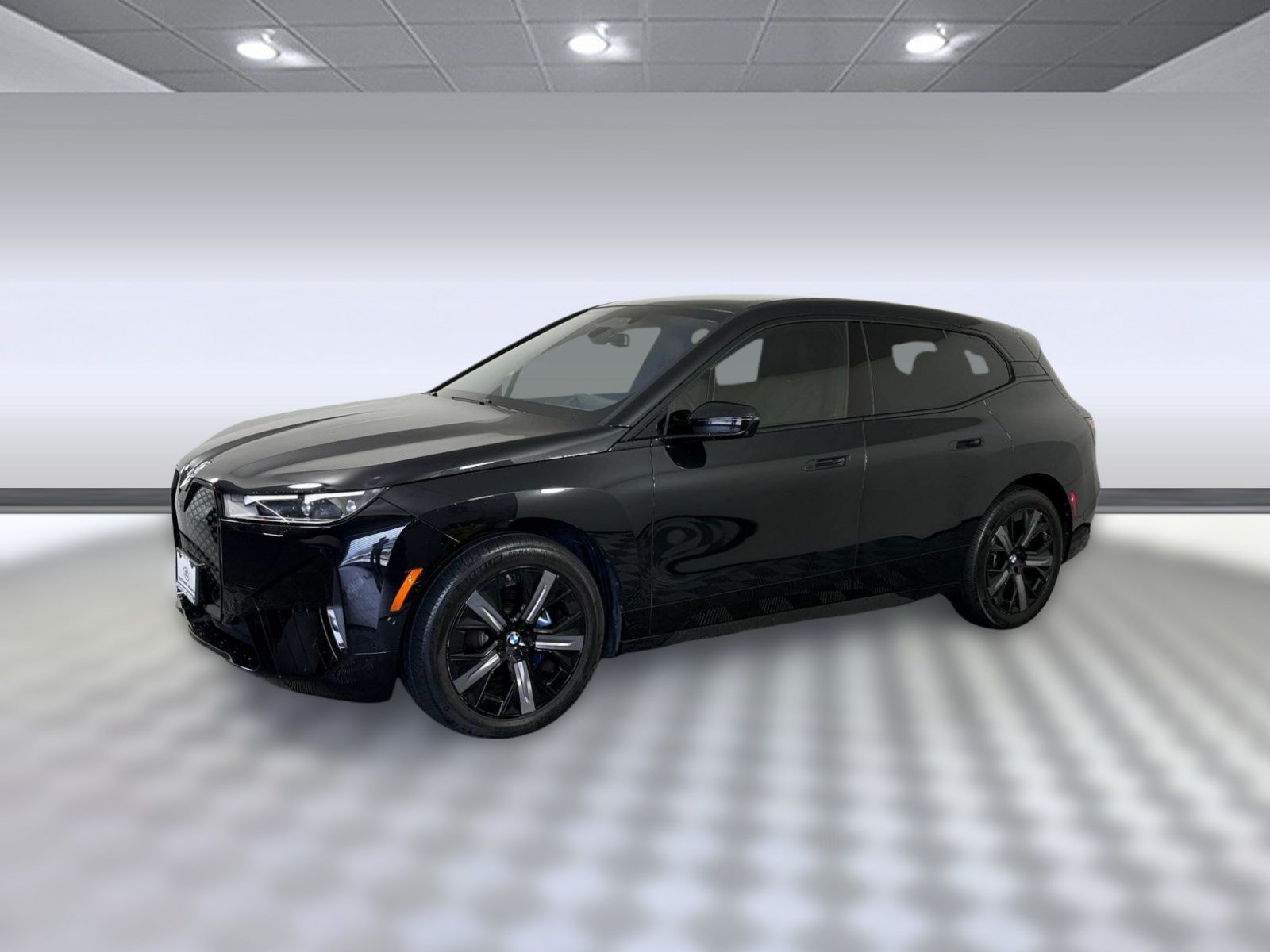 Used 2025 BMW iX xDrive50 AWD/4WD image 1