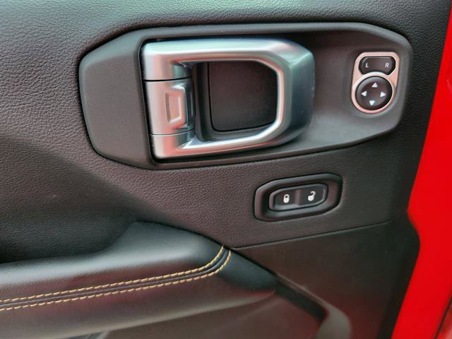 Used 2024 Jeep Wrangler Unlimited Sahara image 7