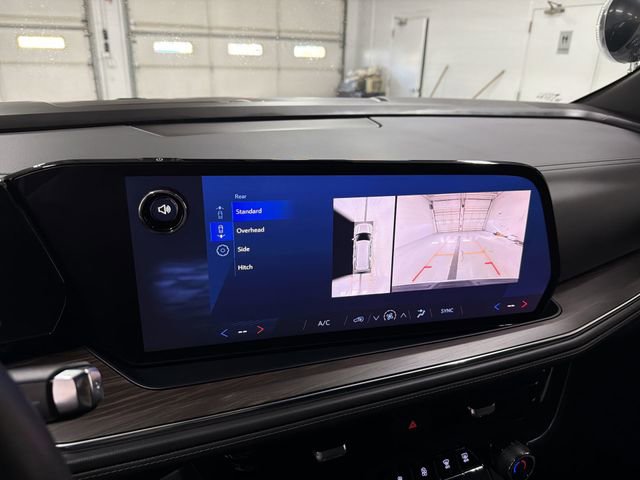 Certified 2025 Chevrolet Tahoe 4WD image 25