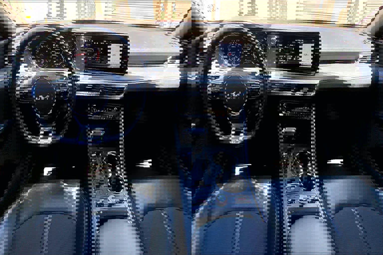 Used 2022 Kia K5 GT-Line w/ GT-Line Awd Premium Package image 16