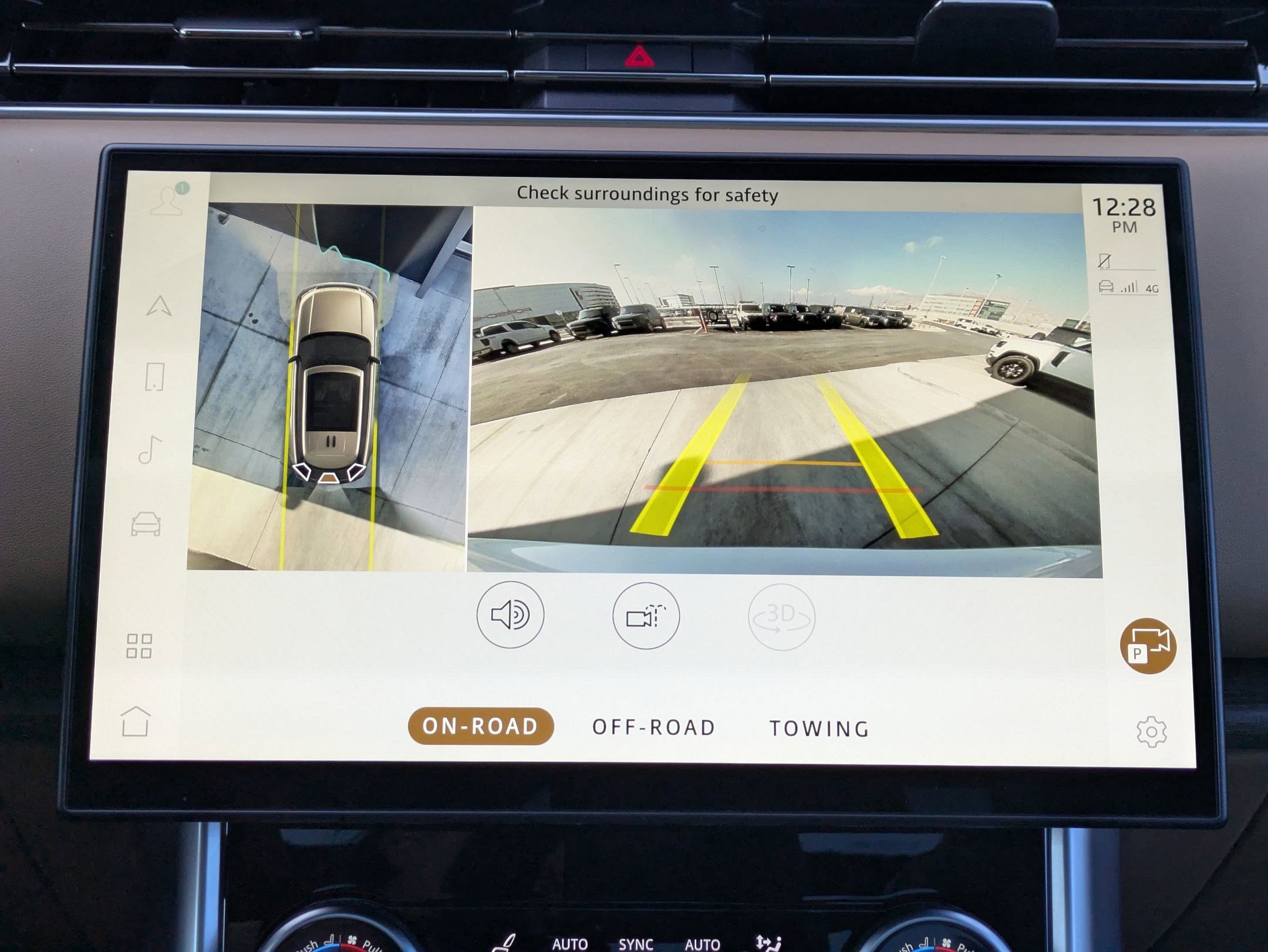 Used 2023 Land Rover Range Rover SE image 18