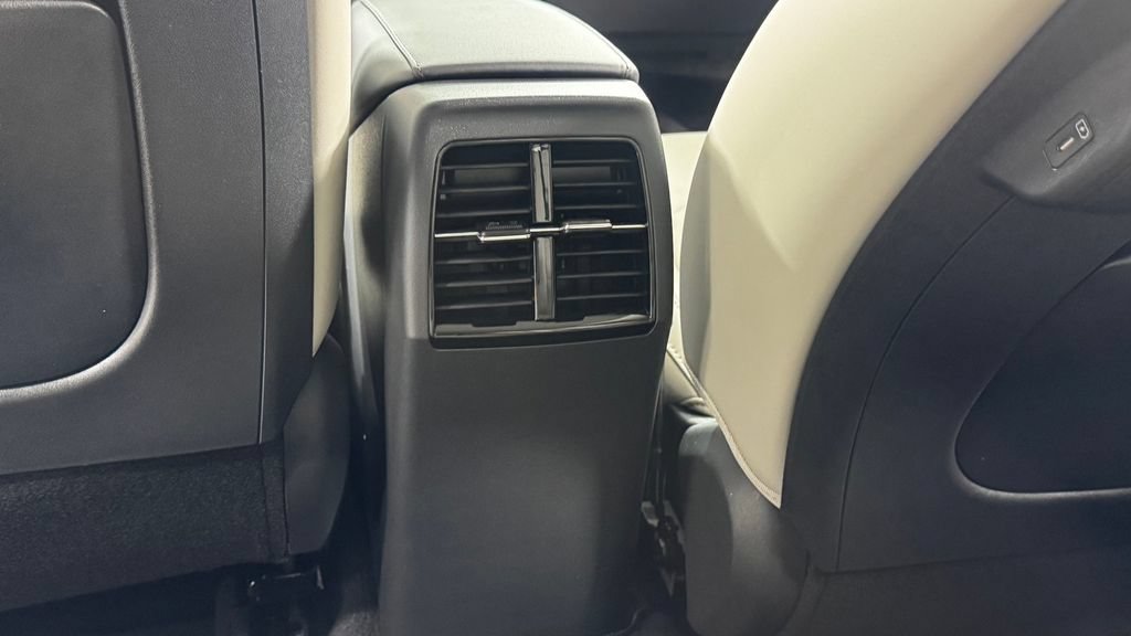 New 2026 Kia Niro EX FWD image 35