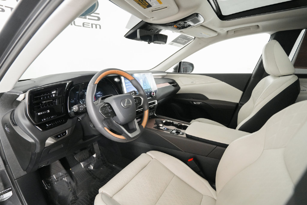 Certified 2025 Lexus RX 350 AWD w/ Convenience Package image 10