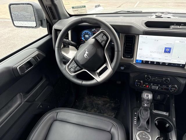New 2026 Ford Bronco Outer Banks w/ Black Appearance Package image 14