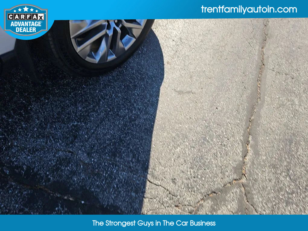 Used 2021 Toyota RAV4 XLE Premium image 46