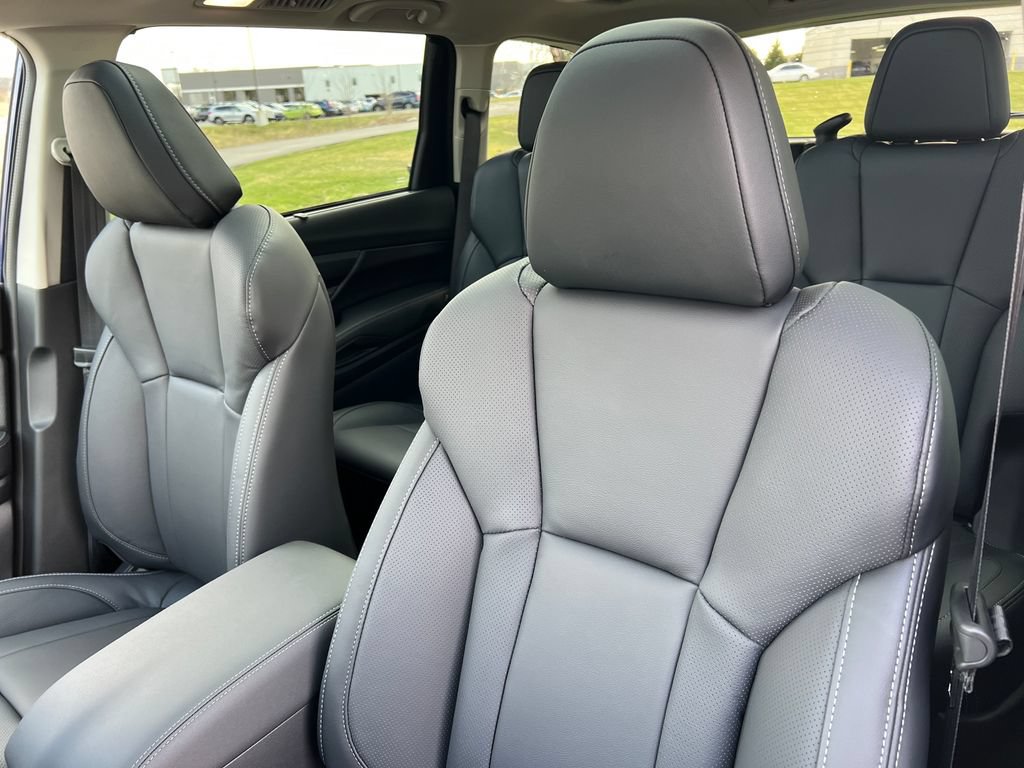 New 2026 Subaru Ascent Limited AWD/4WD image 15