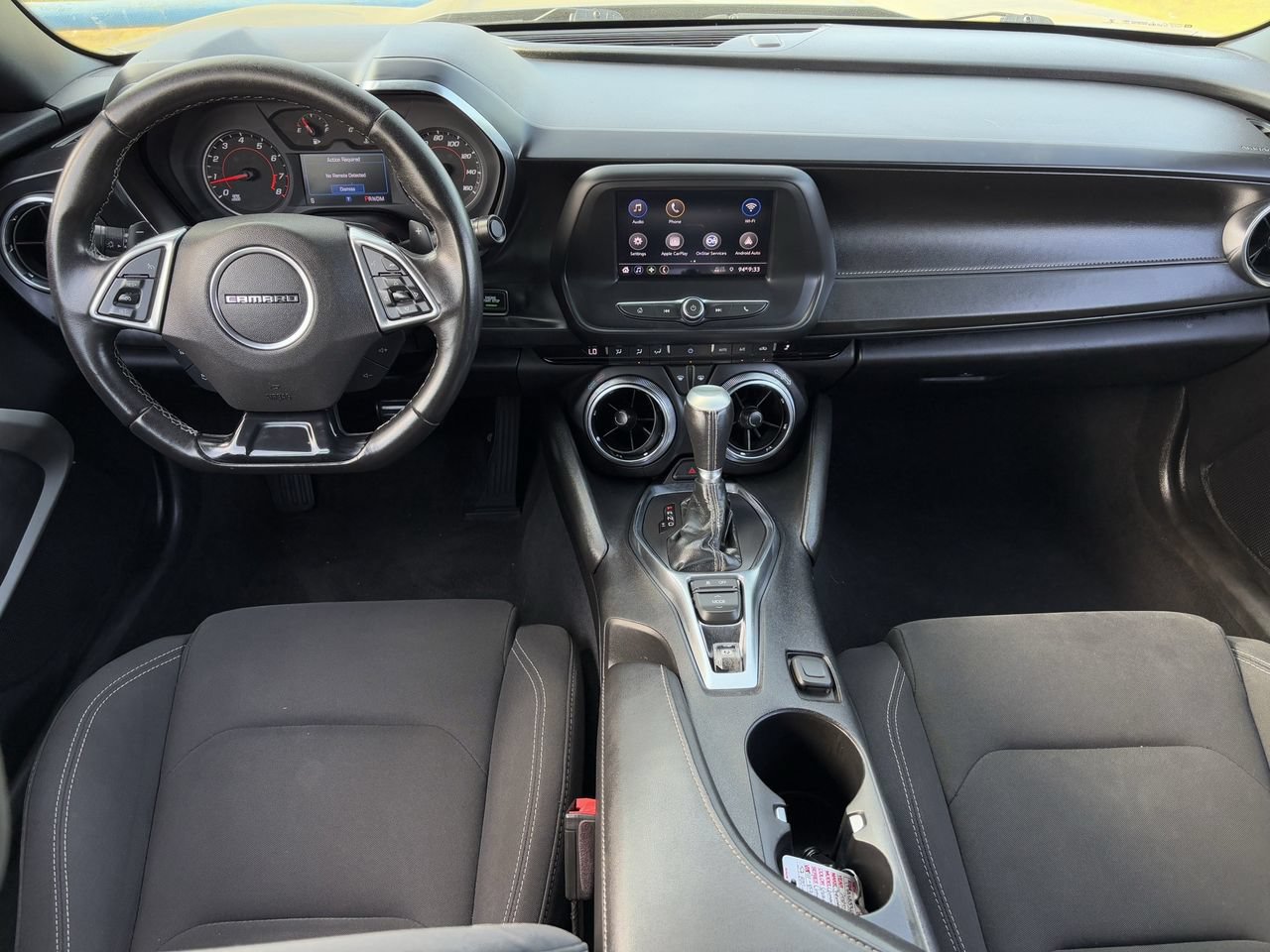 Used 2020 Chevrolet Camaro LT RWD image 11