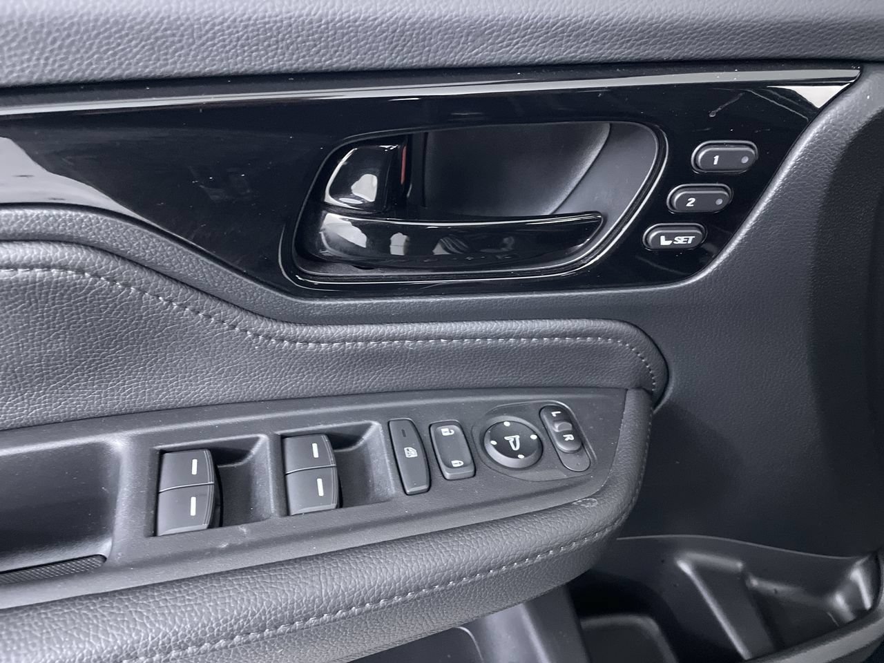 Used 2023 Honda Odyssey Touring image 11